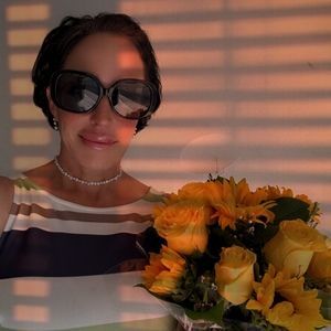 Meet your Posher, Meredith